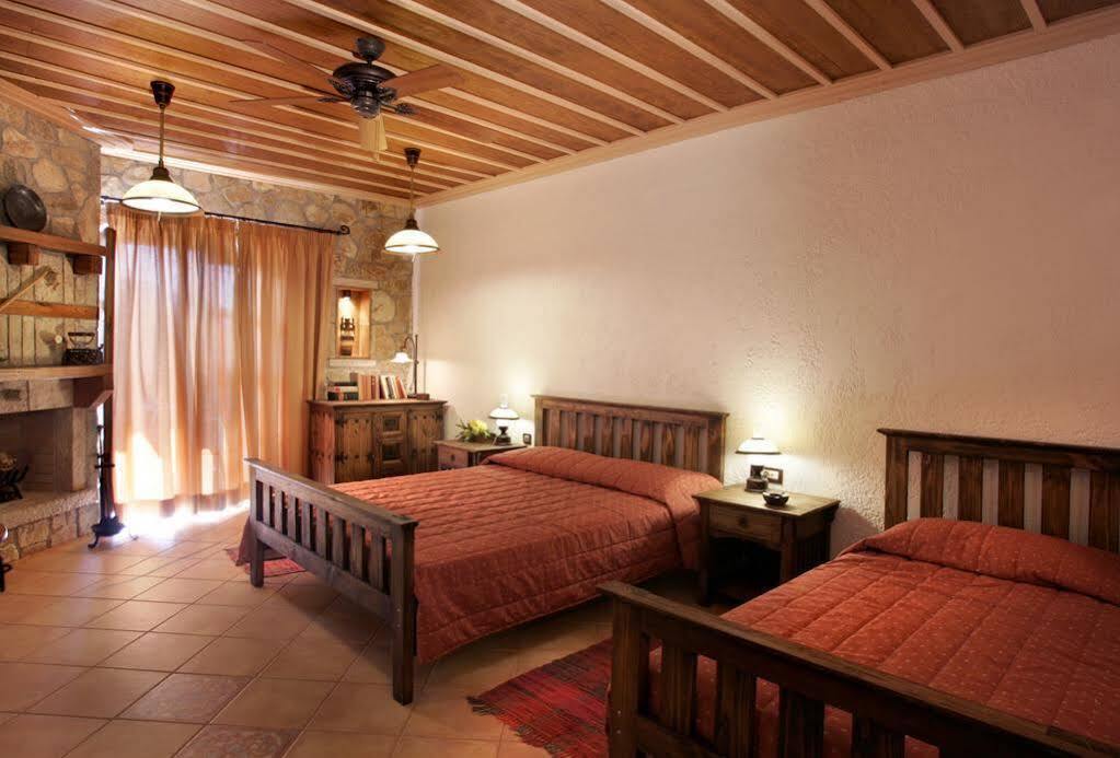 Abeliona Retreat Hotel Ambeliona Ngoại thất bức ảnh