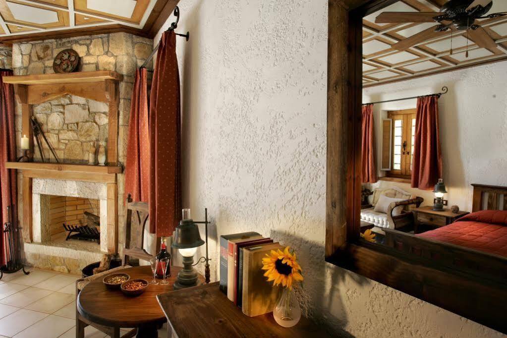 Abeliona Retreat Hotel Ambeliona Ngoại thất bức ảnh